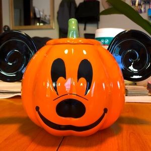 Mickey Mouse Halloween cookie jar